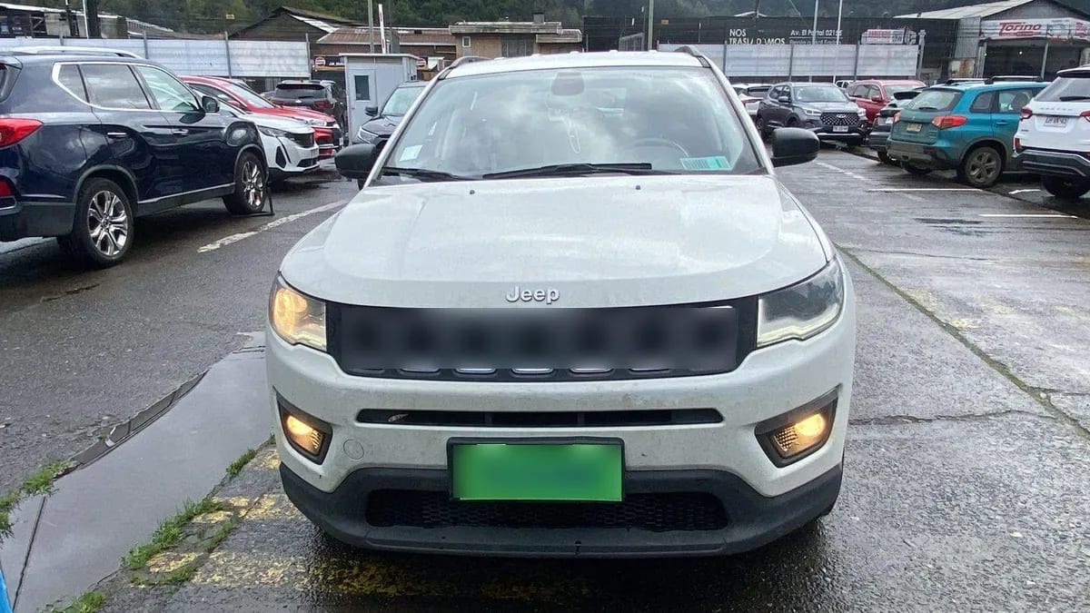 Jeep Compass 2.4 Sport Lx 4x2 6mt 5p año 2019