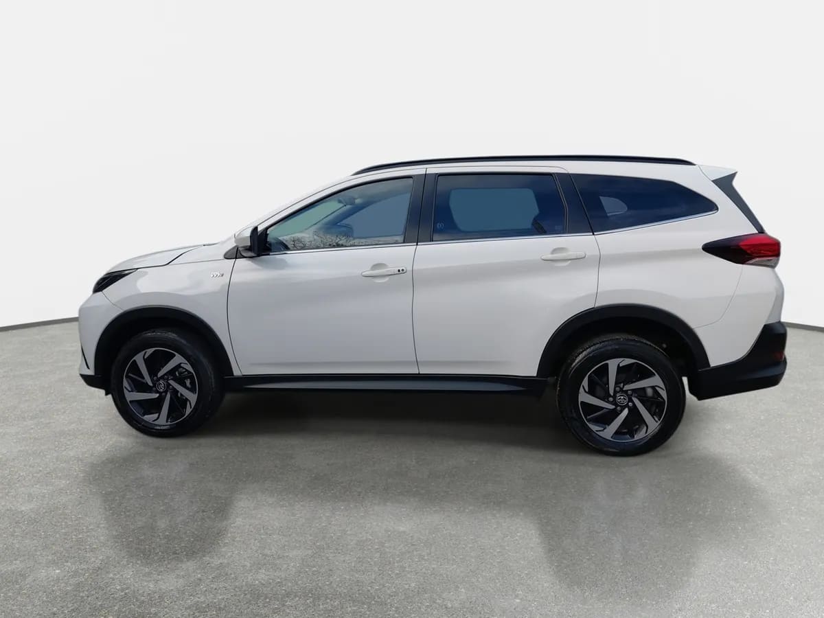 Toyota Rush 1.5 Xli 4x2 At 5p año 2021