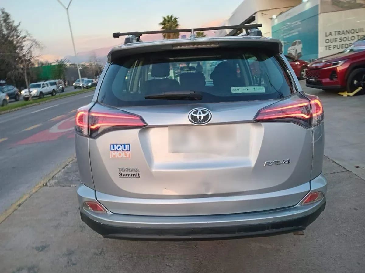 Toyota Rav 4 2.0 Adventure 4x2 Lujo Mt 5p año 2019
