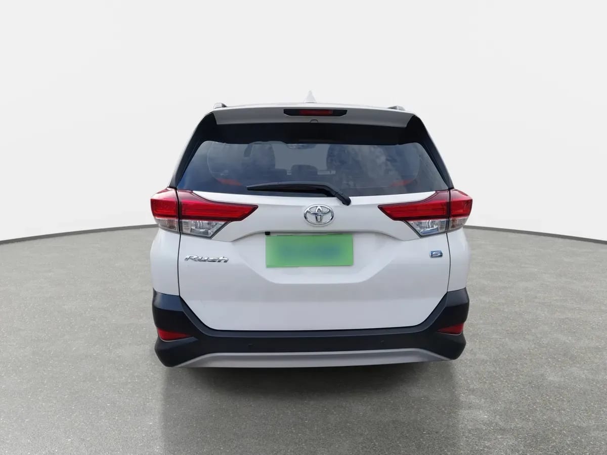 Toyota Rush 1.5 Xli 4x2 At 5p año 2021