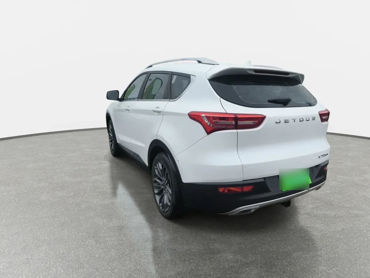 Jetour X70 1.5t Gl 4x2 Mt 5p año 2024