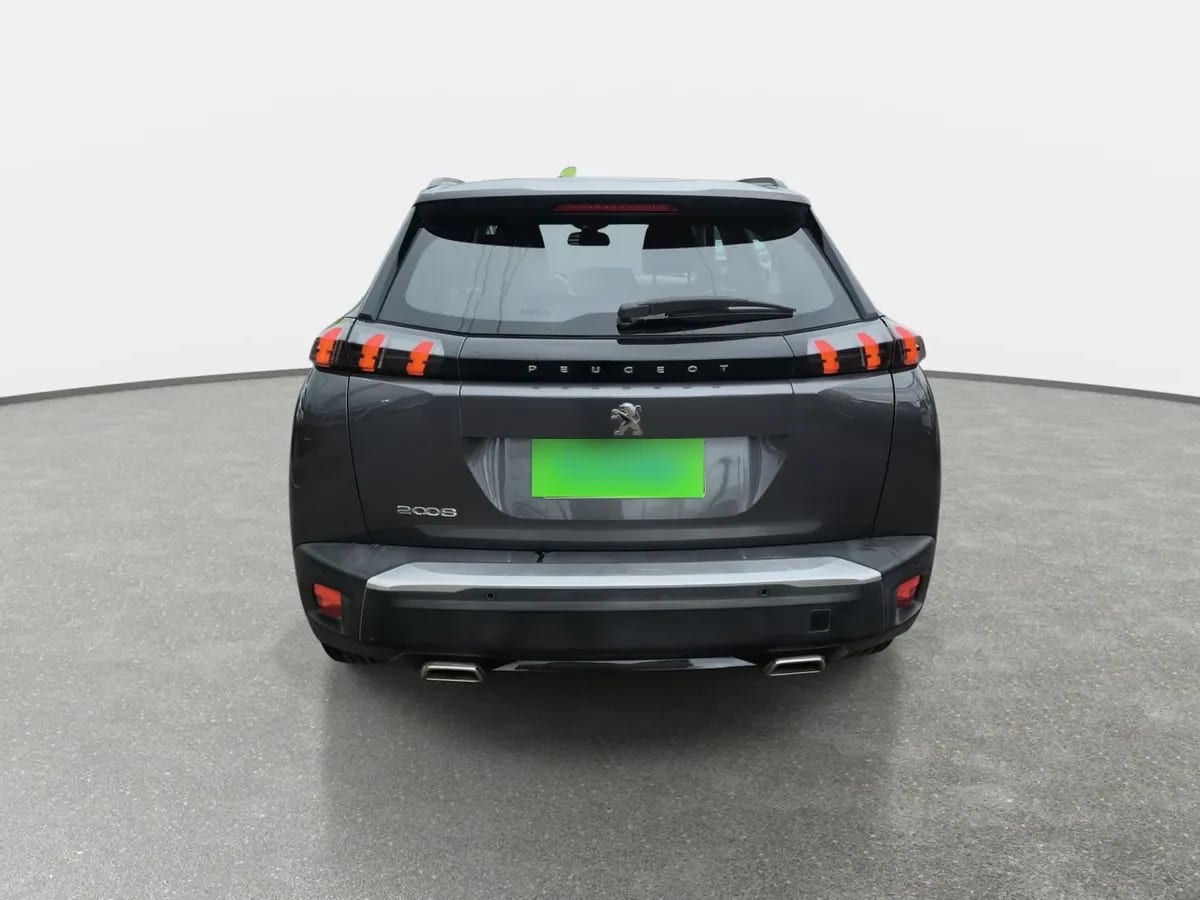Peugeot 2008 1.2 Active Puretech 4x2 130 Mt 5p año 2021
