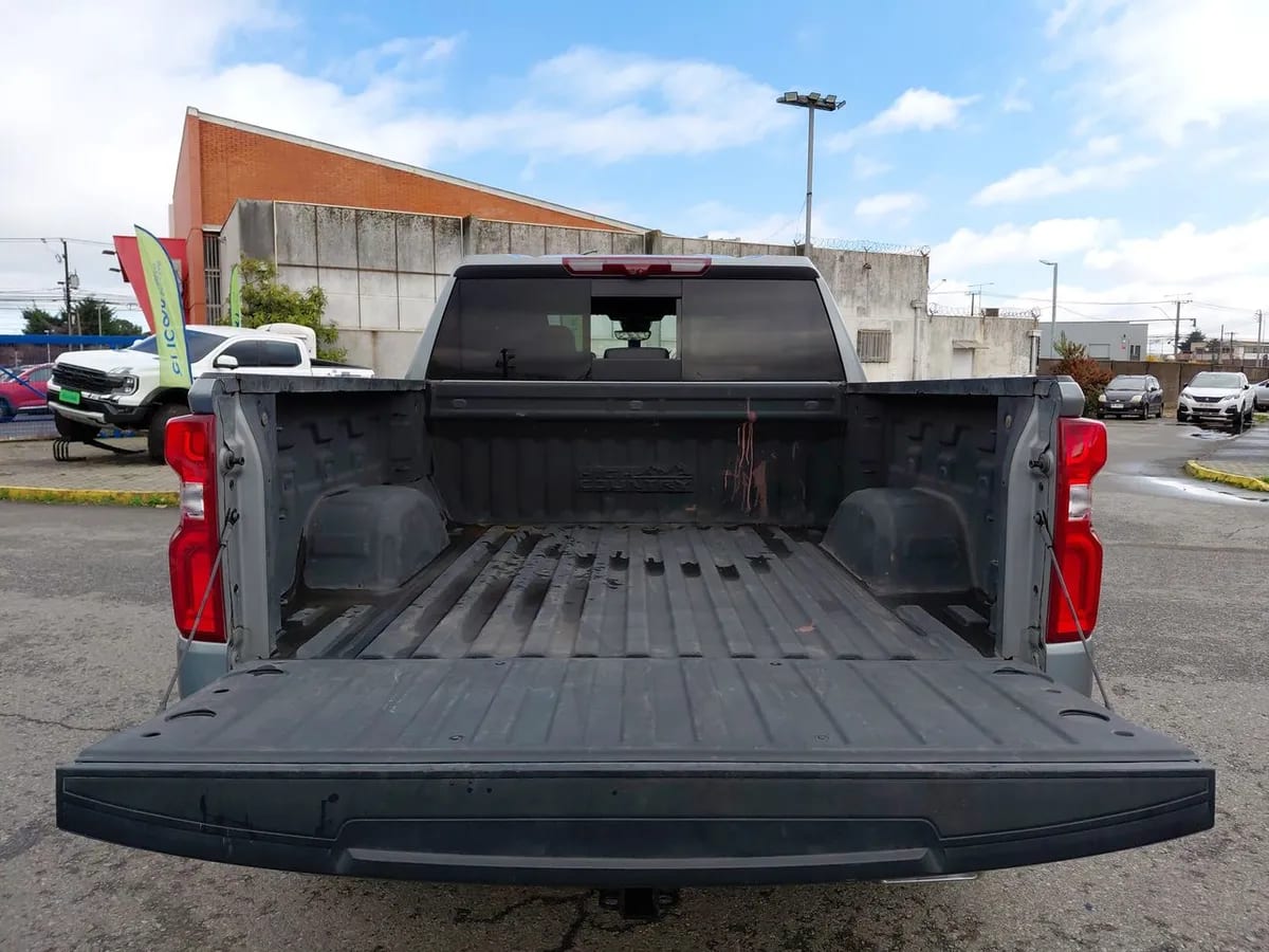 Chevrolet Silverado 3.0 High Country 4x4 At 4p año 2023