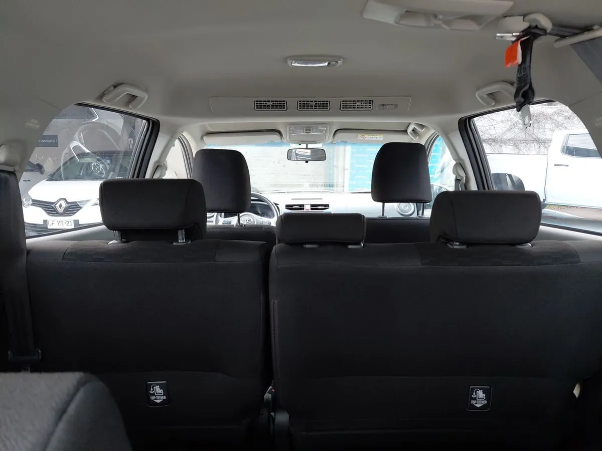 Toyota Rush 1.5 Xli 4x2 At 5p año 2021
