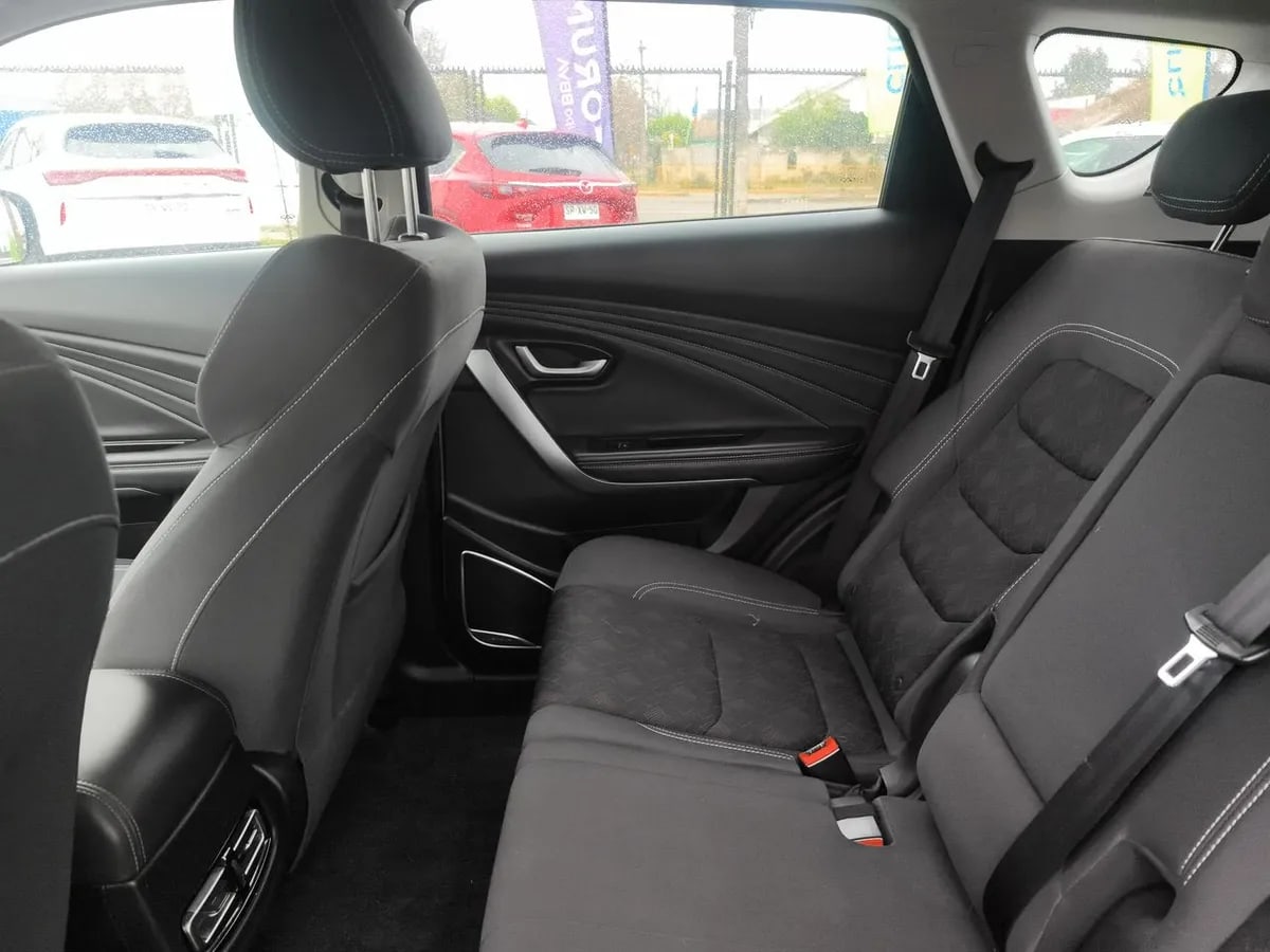 Jetour X70 1.5t Gl 4x2 Mt 5p año 2024