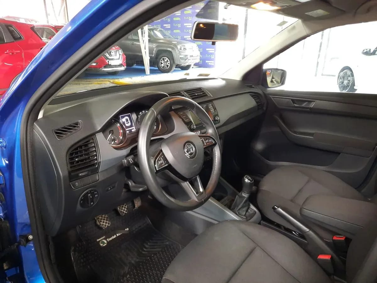 Skoda Fabia 1.0 Active 4x2 Mt 5p año 2019