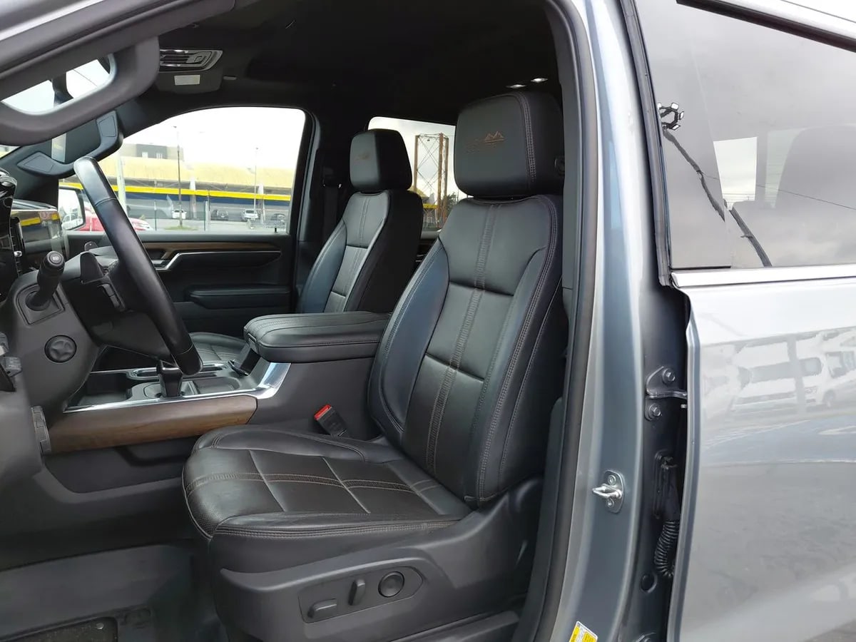 Chevrolet Silverado 3.0 High Country 4x4 At 4p año 2023
