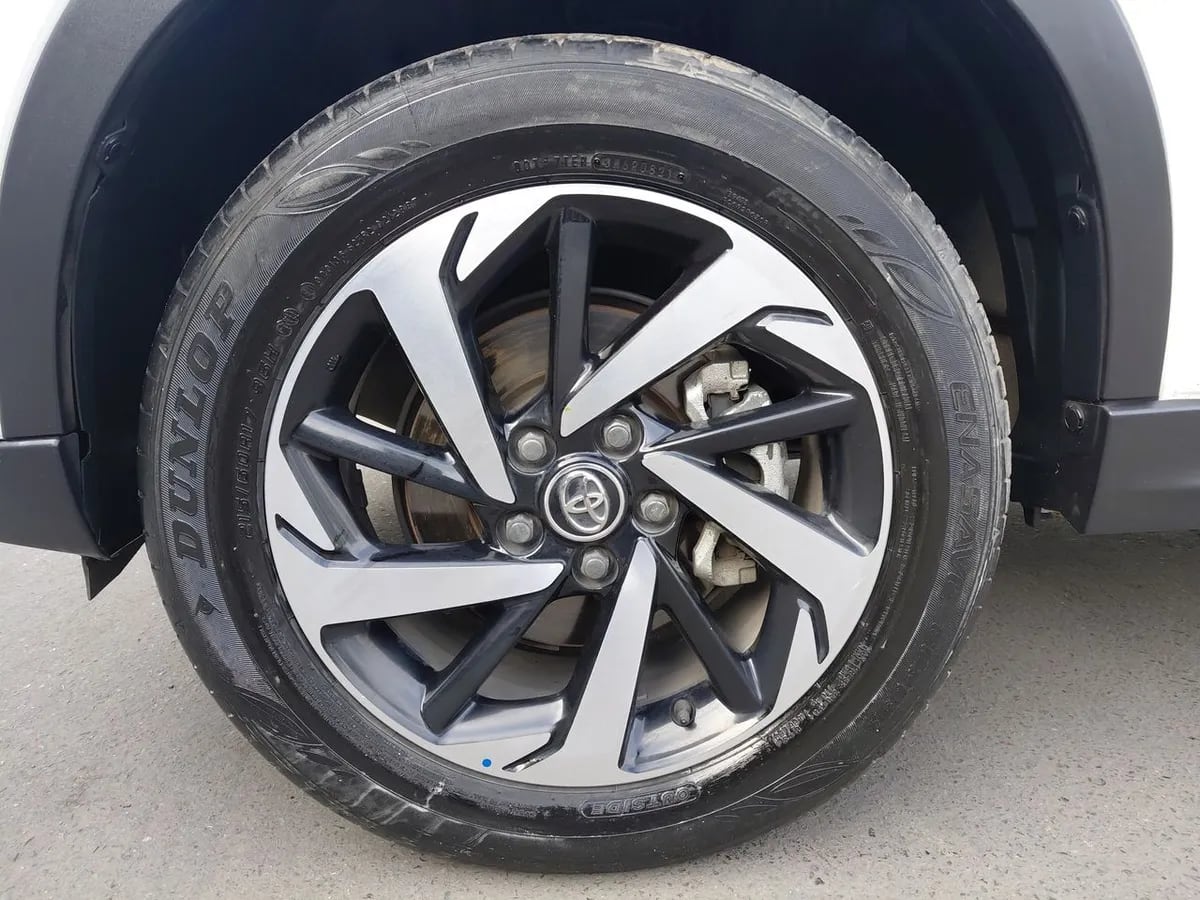 Toyota Rush 1.5 Xli 4x2 At 5p año 2021