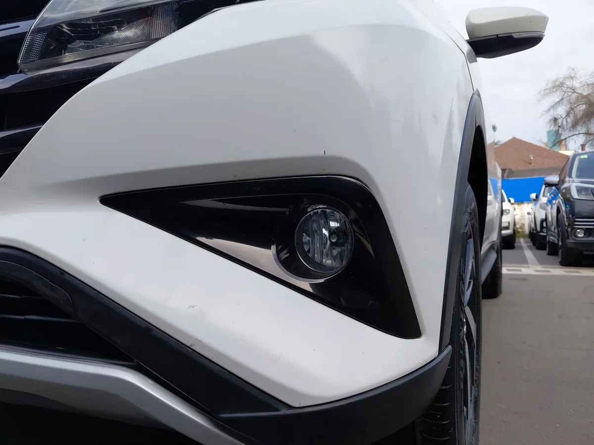 Toyota Rush 1.5 Xli 4x2 At 5p año 2021