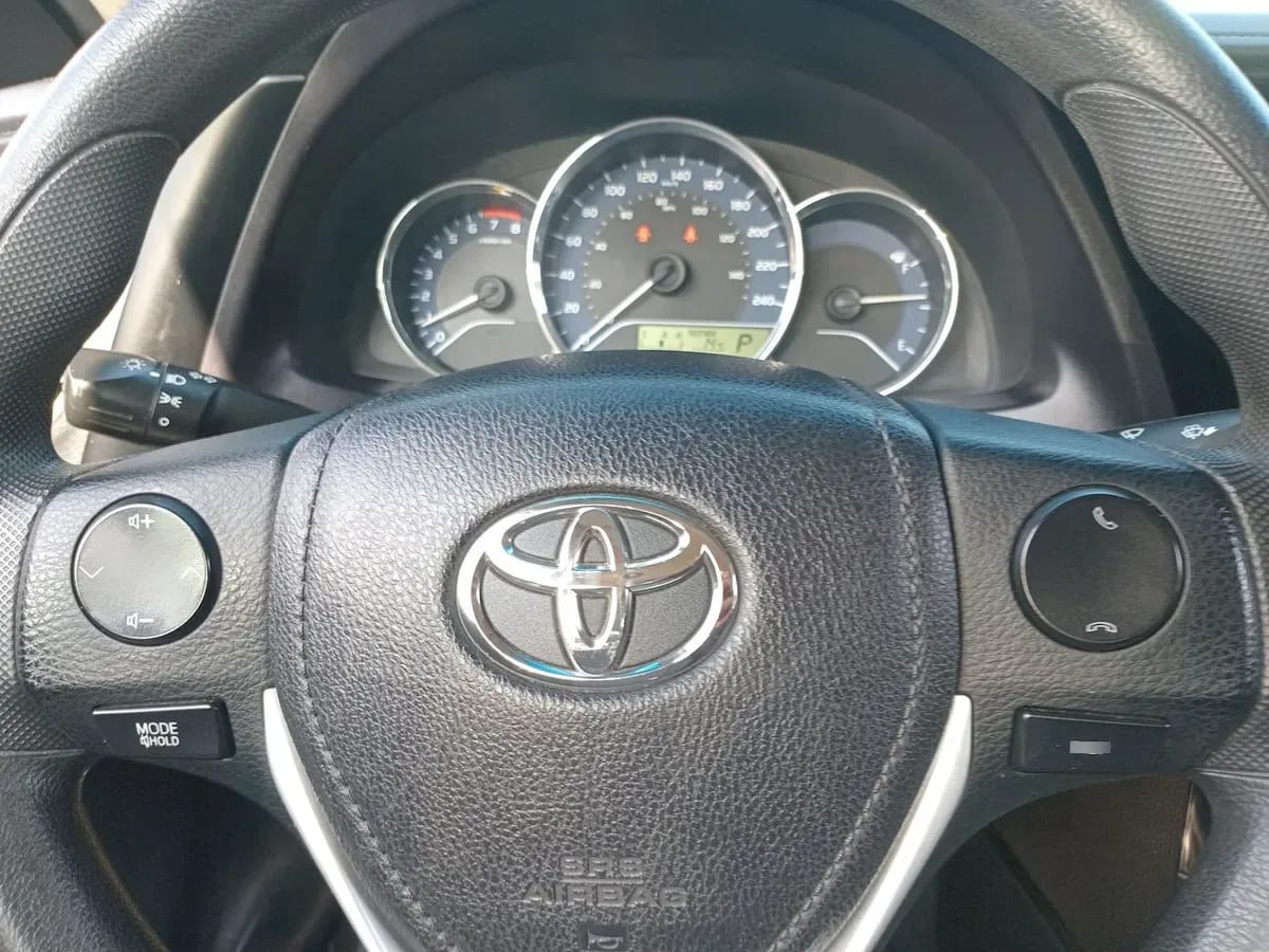 Toyota Corolla 1.8 Lei 4x2 Cvt At 4p año 2017