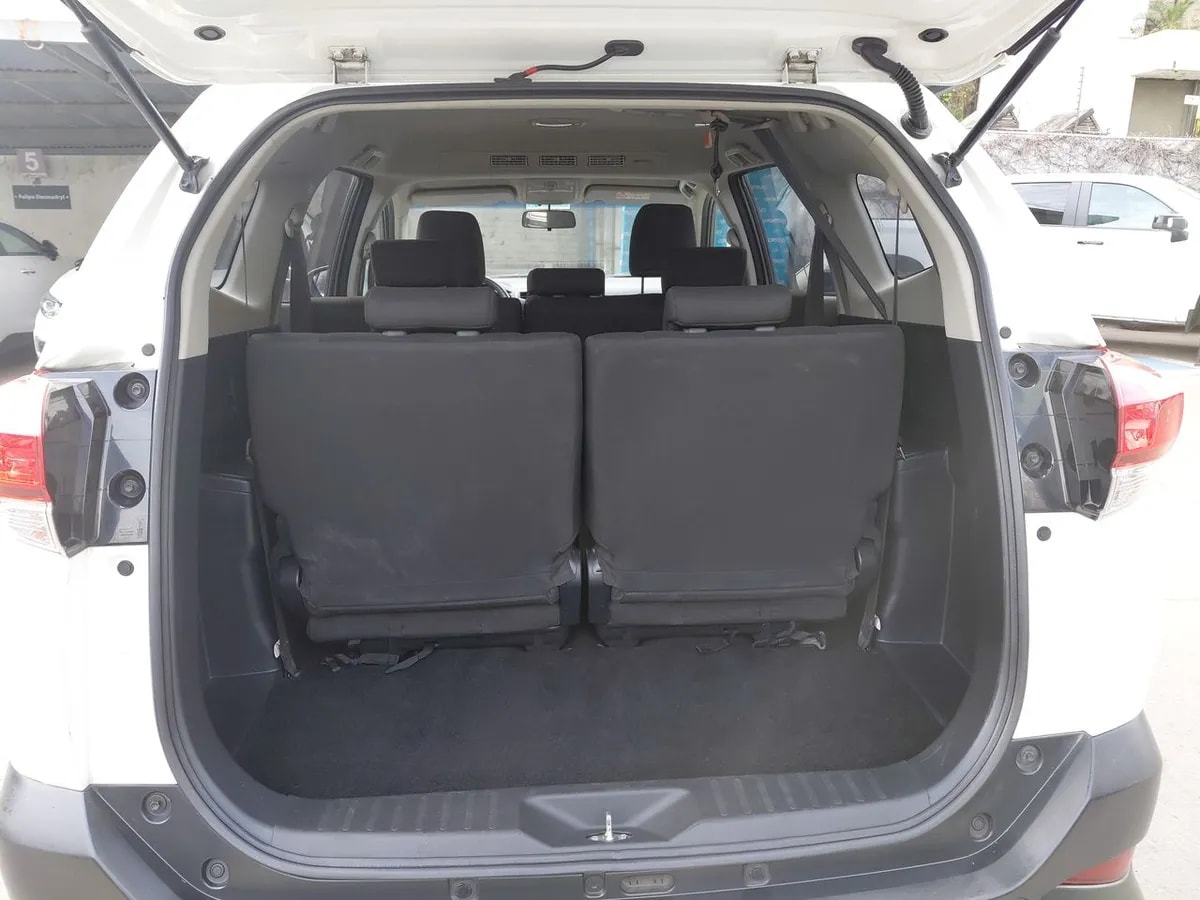 Toyota Rush 1.5 Xli 4x2 At 5p año 2021