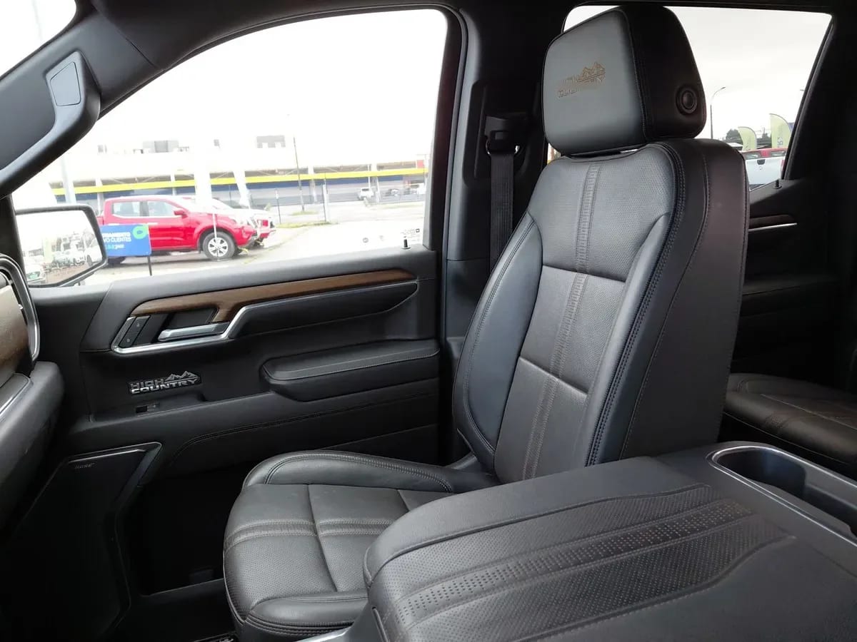 Chevrolet Silverado 3.0 High Country 4x4 At 4p año 2023