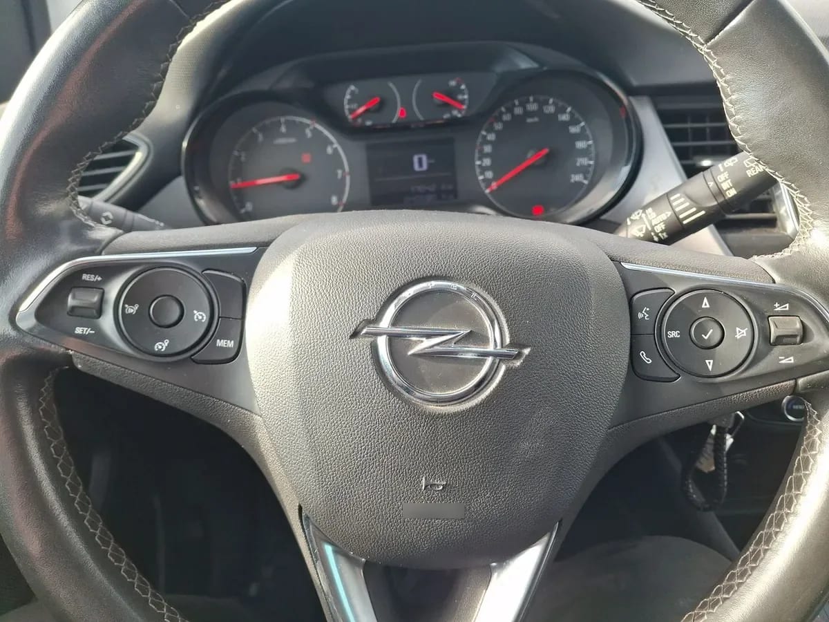 Opel Crossland 1.2t Edition 4x2 Mt6 5p año 2021
