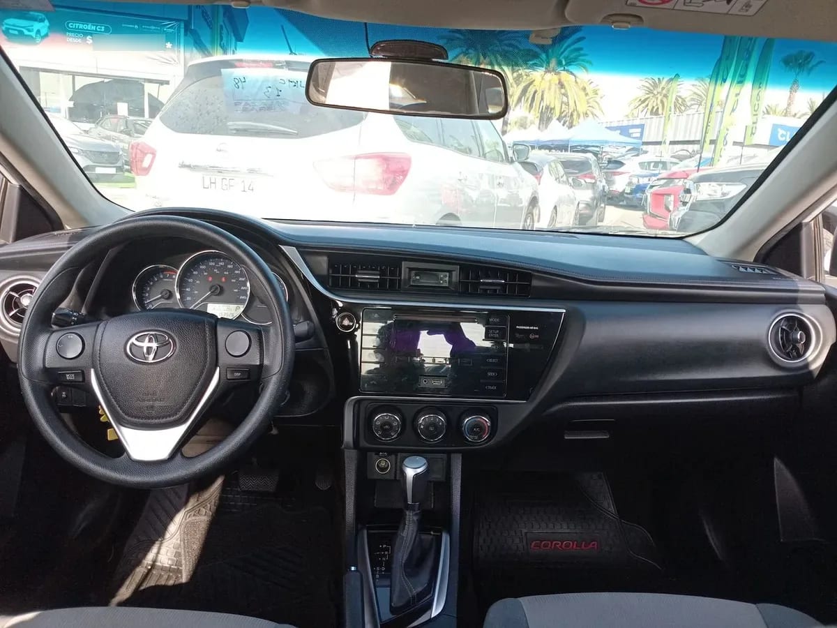 Toyota Corolla 1.8 Lei 4x2 Cvt At 4p año 2017