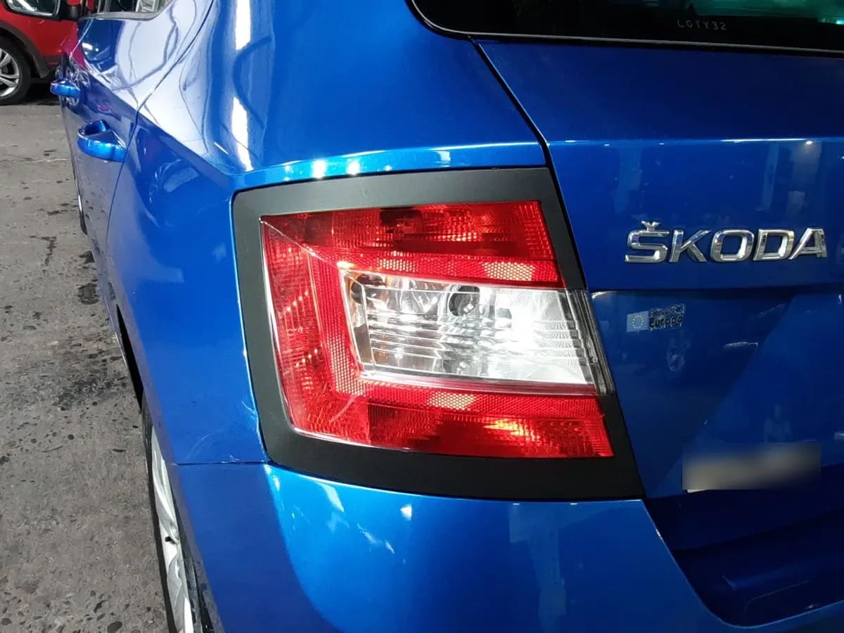 Skoda Fabia 1.0 Active 4x2 Mt 5p año 2019