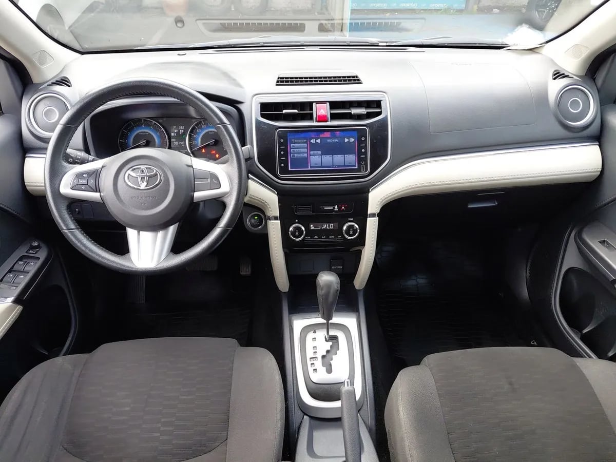 Toyota Rush 1.5 Xli 4x2 At 5p año 2021