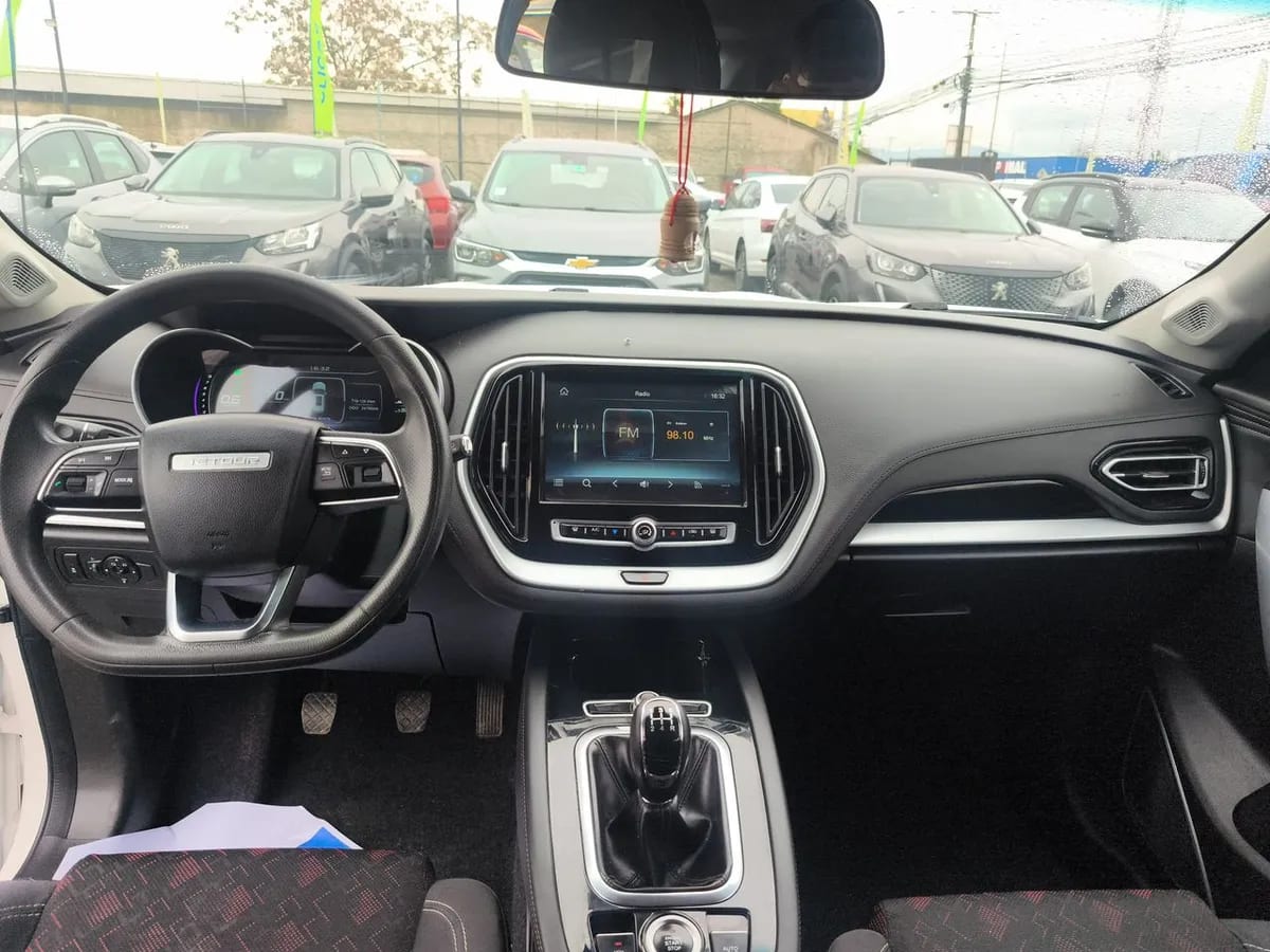 Jetour X70 1.5t Gl 4x2 Mt 5p año 2024