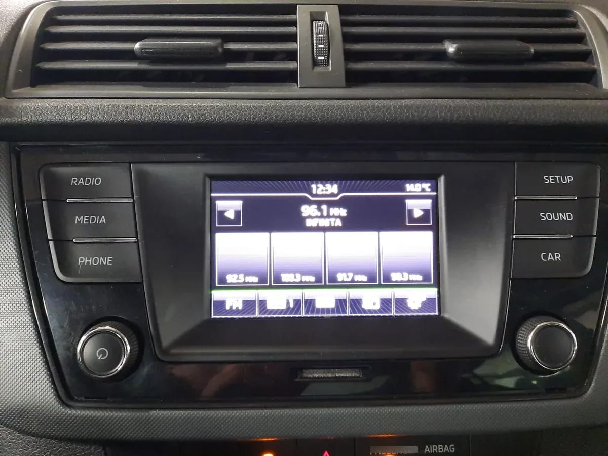 Skoda Fabia 1.0 Active 4x2 Mt 5p año 2019