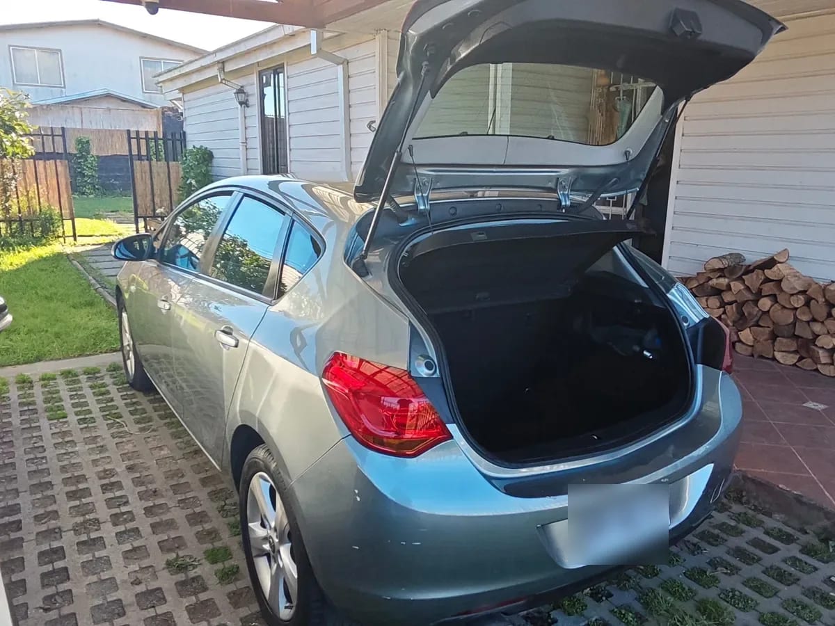 Opel Astra 1.6 Iii Cosmo Hb5d At año 2013