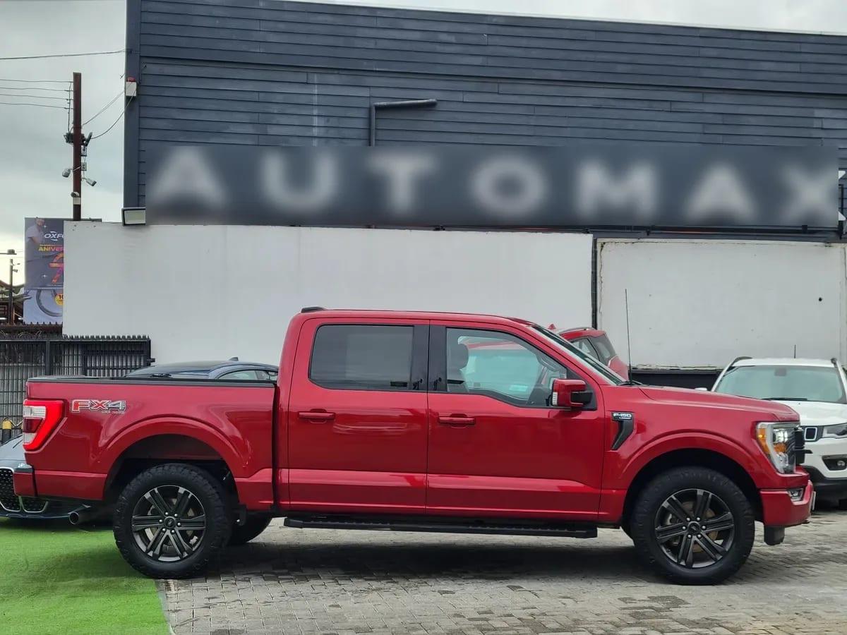 FORD F-150 5.0 Lariat Cc Sport At 4x4 año 2023