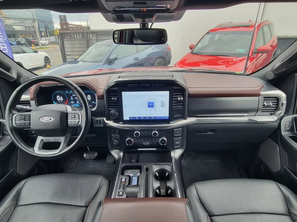 FORD F-150 5.0 Lariat Cc Sport At 4x4 año 2023