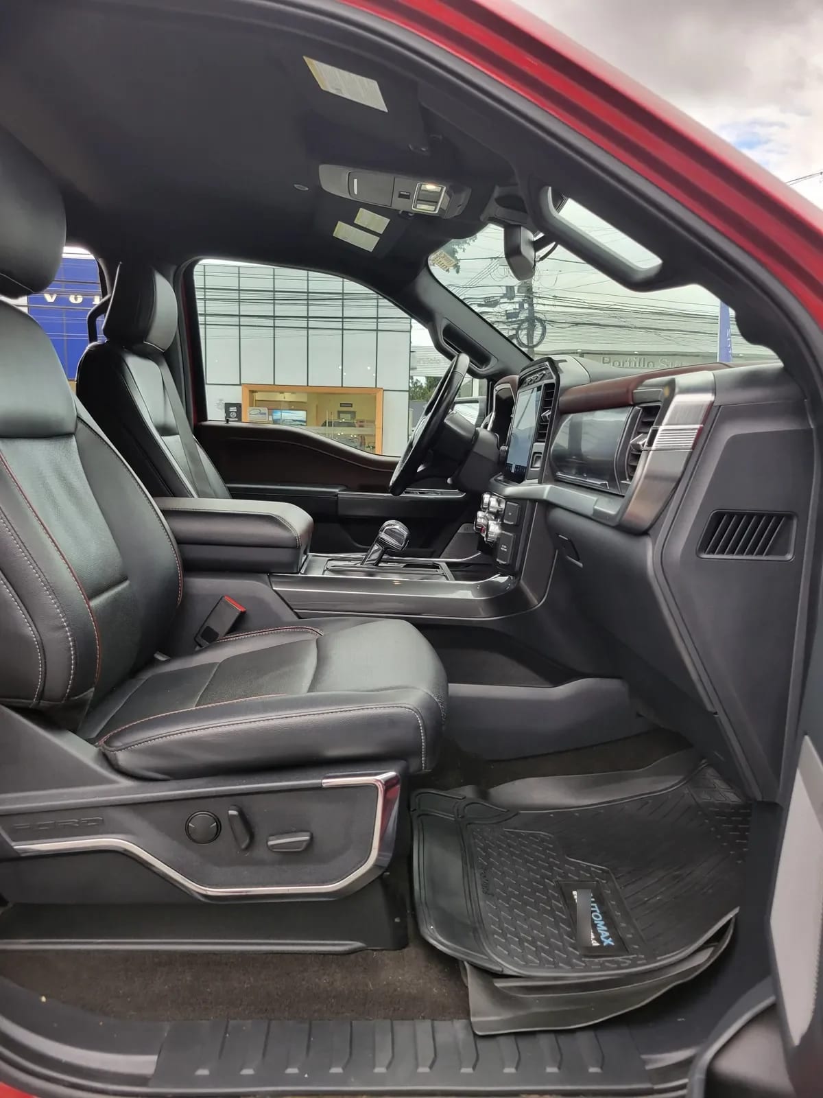 FORD F-150 5.0 Lariat Cc Sport At 4x4 año 2023