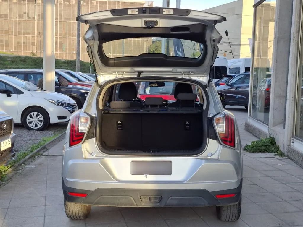 Ssangyong Tivoli Lx 1.6 año 2021