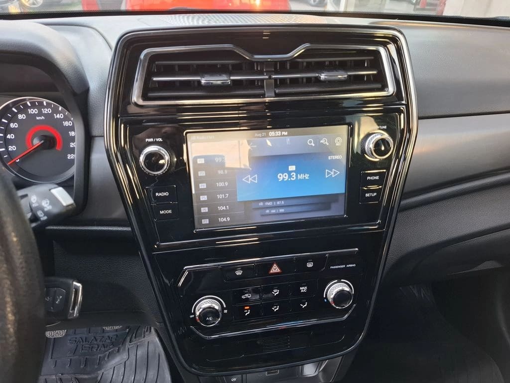 Ssangyong Tivoli Lx 1.6 año 2021