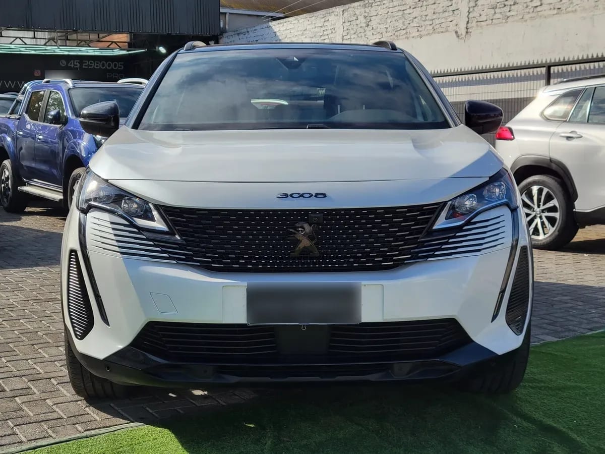 PEUGEOT 3008 1.6 Gt Black Pack Puretech Eat8 At año 2025