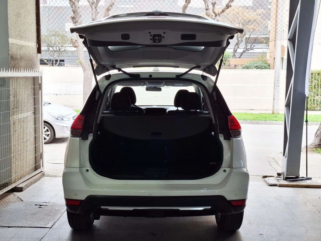 Nissan X-Trail 2.5 Sense 4x2 Cvt At 5p año 2020
