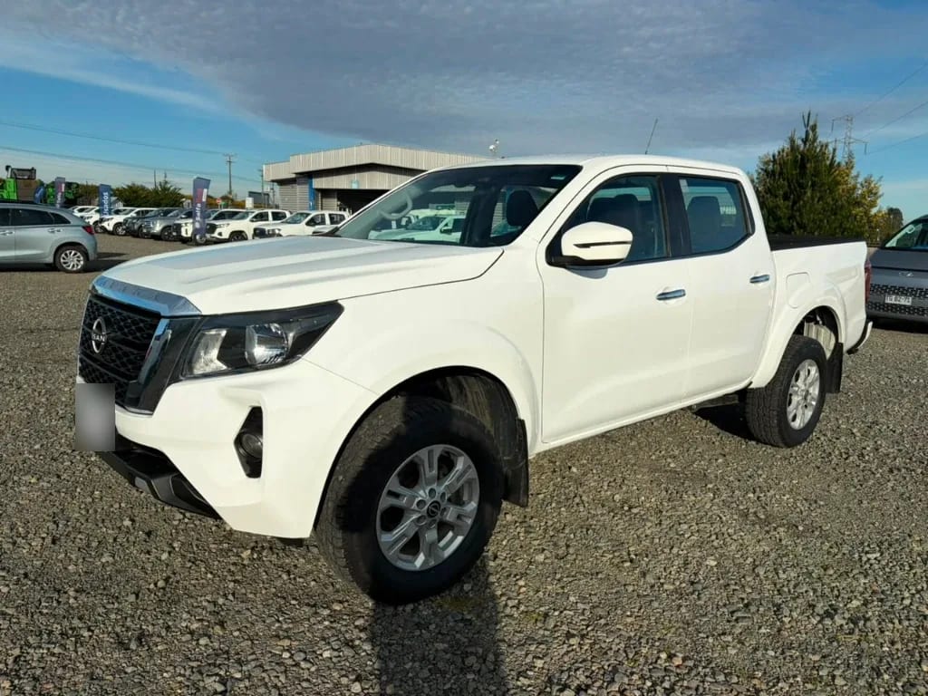 Nissan Navara D Cab Mt 4x4 2.3 Xe año 2023