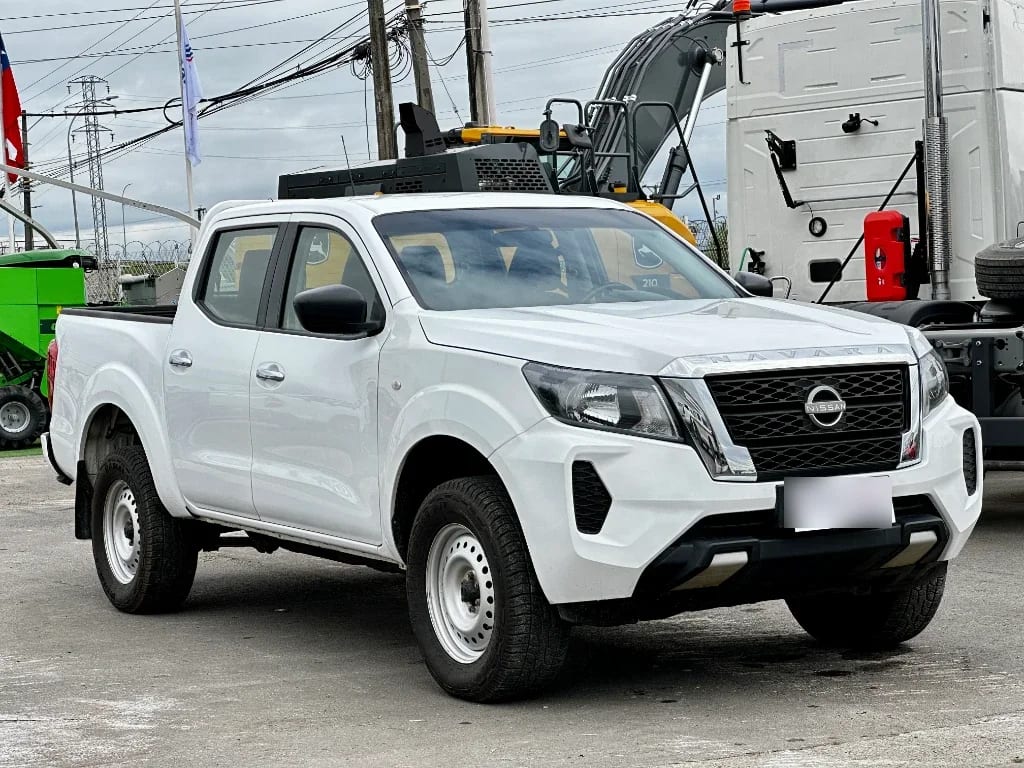 Nissan Navara Navara Dc 4x4 2.3 Tdi Se año 2023
