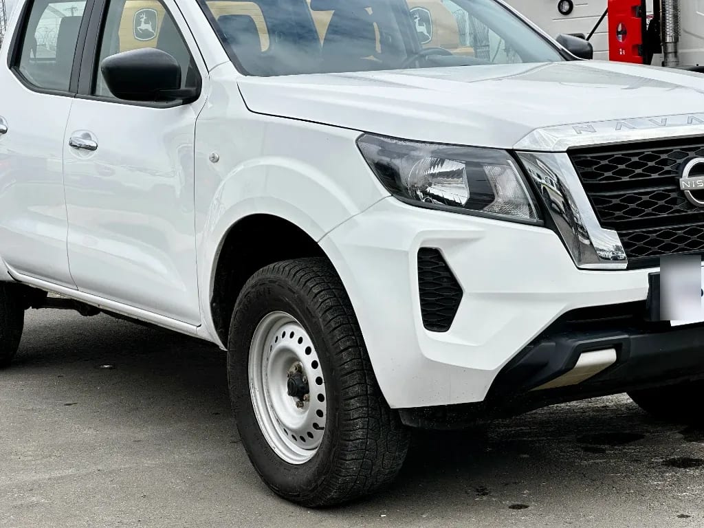 Nissan Navara Navara Dc 4x4 2.3 Tdi Se año 2023