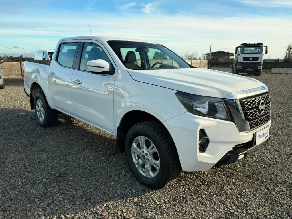 Nissan Navara D Cab Mt 4x4 2.3 Xe año 2023