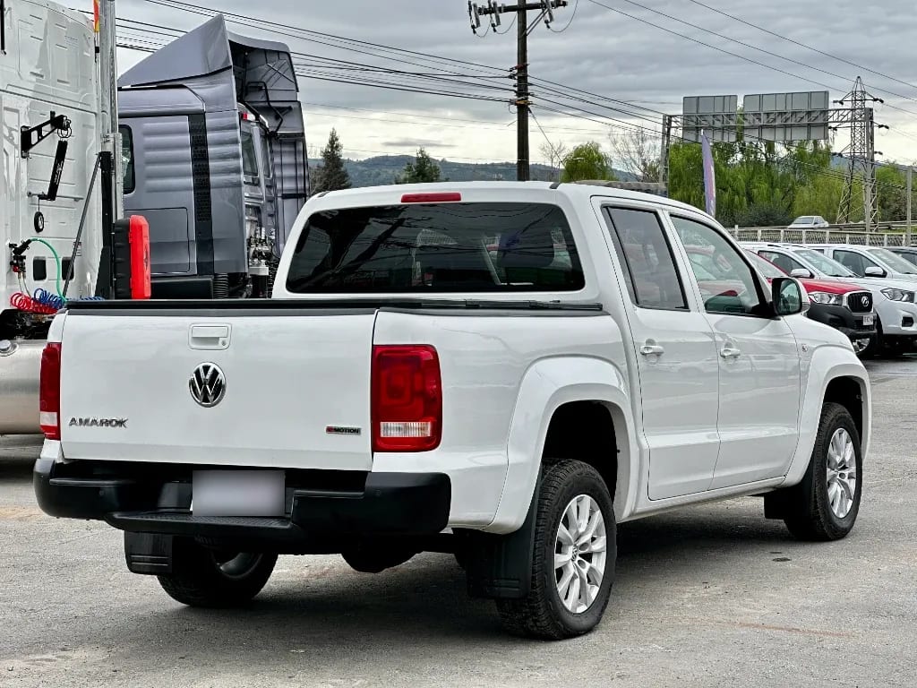Volkswagen Amarok Amarok 4x4 Comfortline D/c 2.0 D At año 2023
