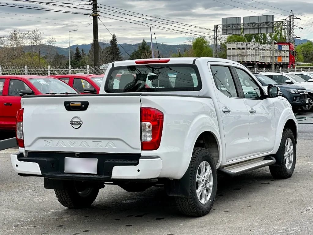 Nissan Navara Navara Dc 4x2 2.3tdi Xe año 2023