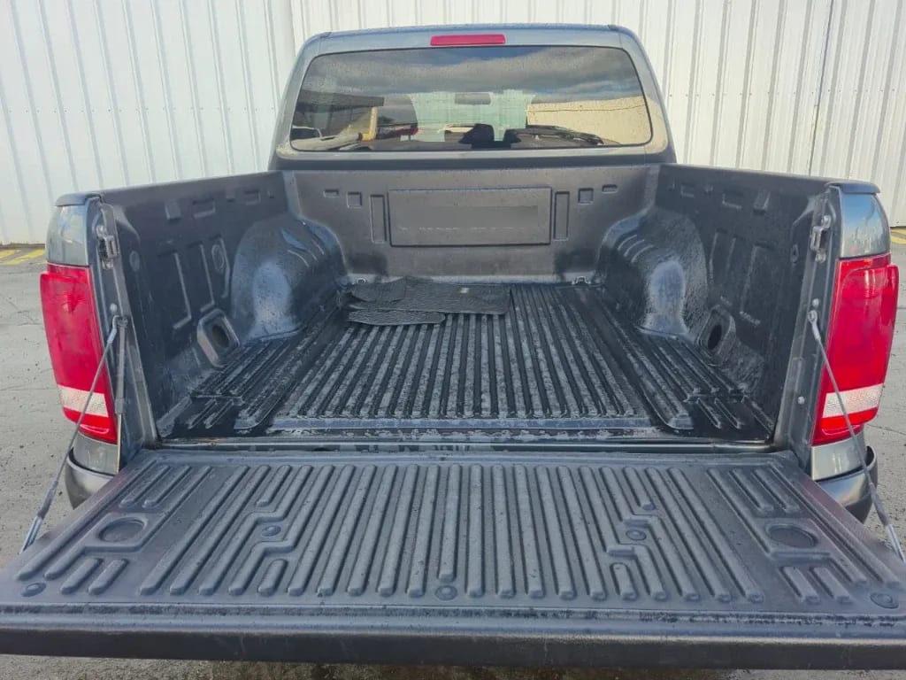 Volkswagen Amarok Dcab Tdi 4x4 Trendline 2.0 año 2023