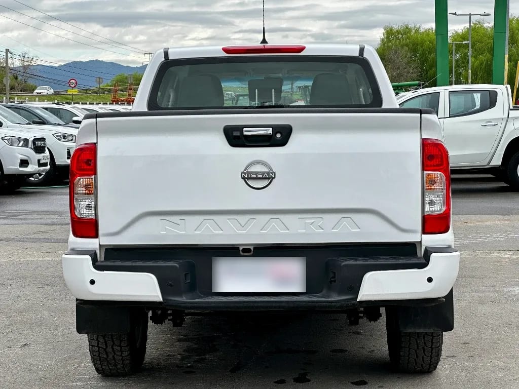 Nissan Navara Navara Dc 4x2 2.3tdi Xe año 2023