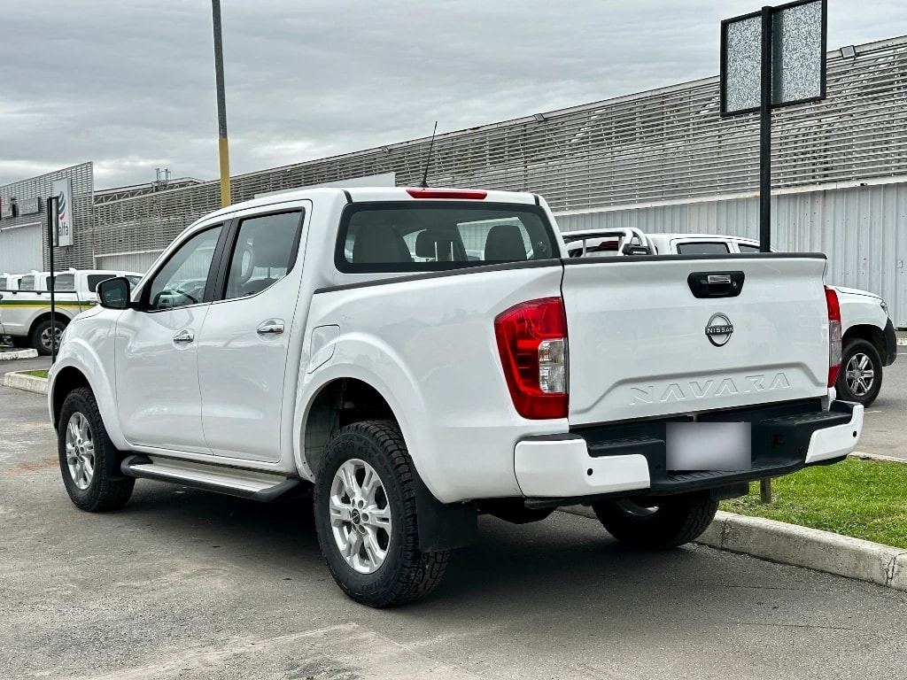 Nissan Navara Navara Dc 4x2 2.3tdi Xe año 2023