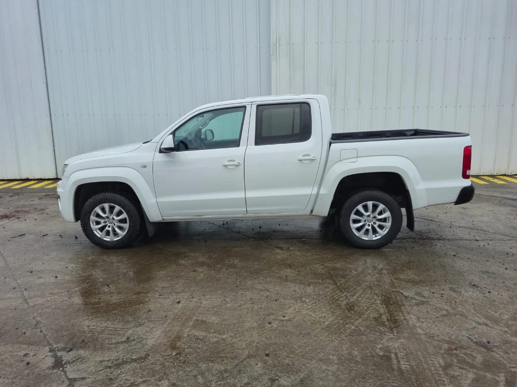 Volkswagen Amarok Dcab Tdi 4x4 Trendline 2.0 año 2023
