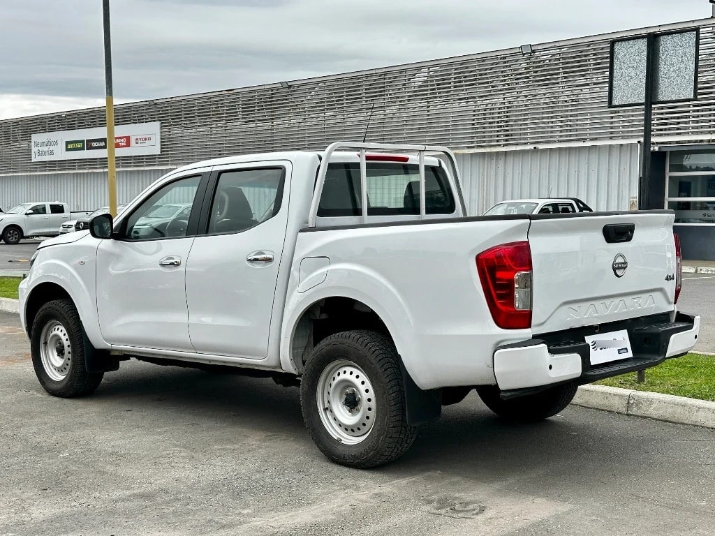 Nissan Navara Navara Dc 4x4 2.3 Tdi Se año 2023