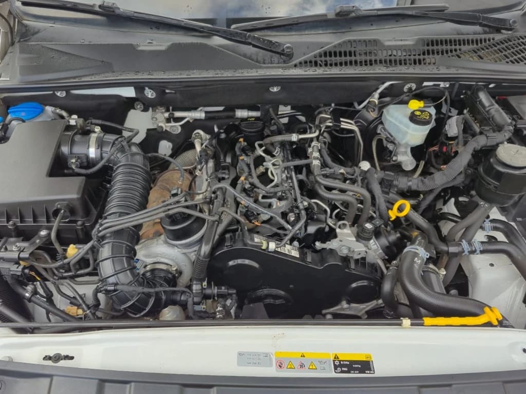 Volkswagen Amarok Dcab Tdi 4x4 Trendline 2.0 año 2023