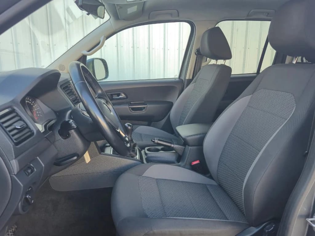 Volkswagen Amarok Dcab Tdi 4x4 Trendline 2.0 año 2023