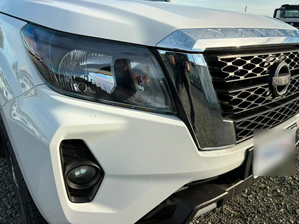 Nissan Navara D Cab Mt 4x4 2.3 Xe año 2023