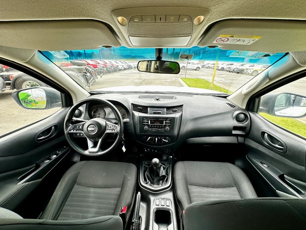 Nissan Navara Navara Dc 4x4 2.3 Tdi Se año 2023