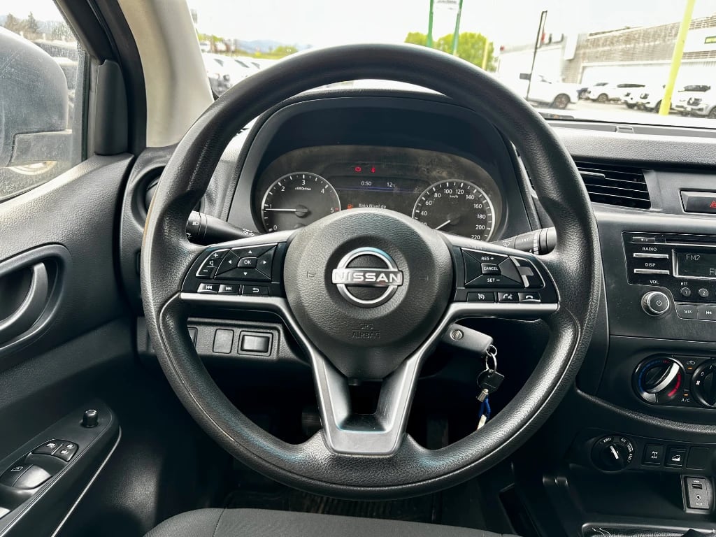 Nissan Navara Navara Dc 4x4 2.3 Tdi Se año 2023