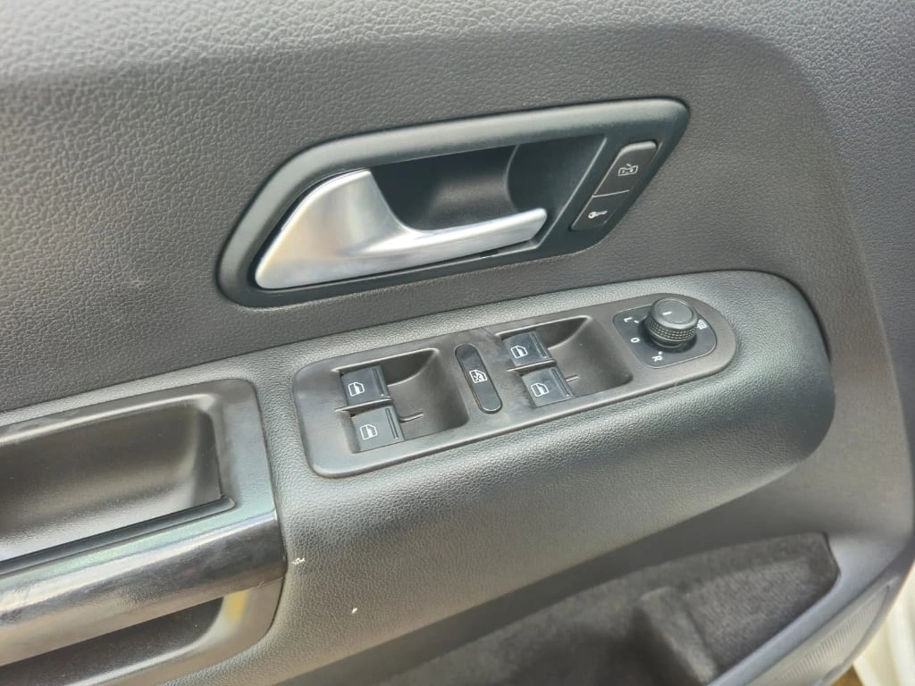 Volkswagen Amarok Dcab Tdi 4x4 Trendline 2.0 año 2023