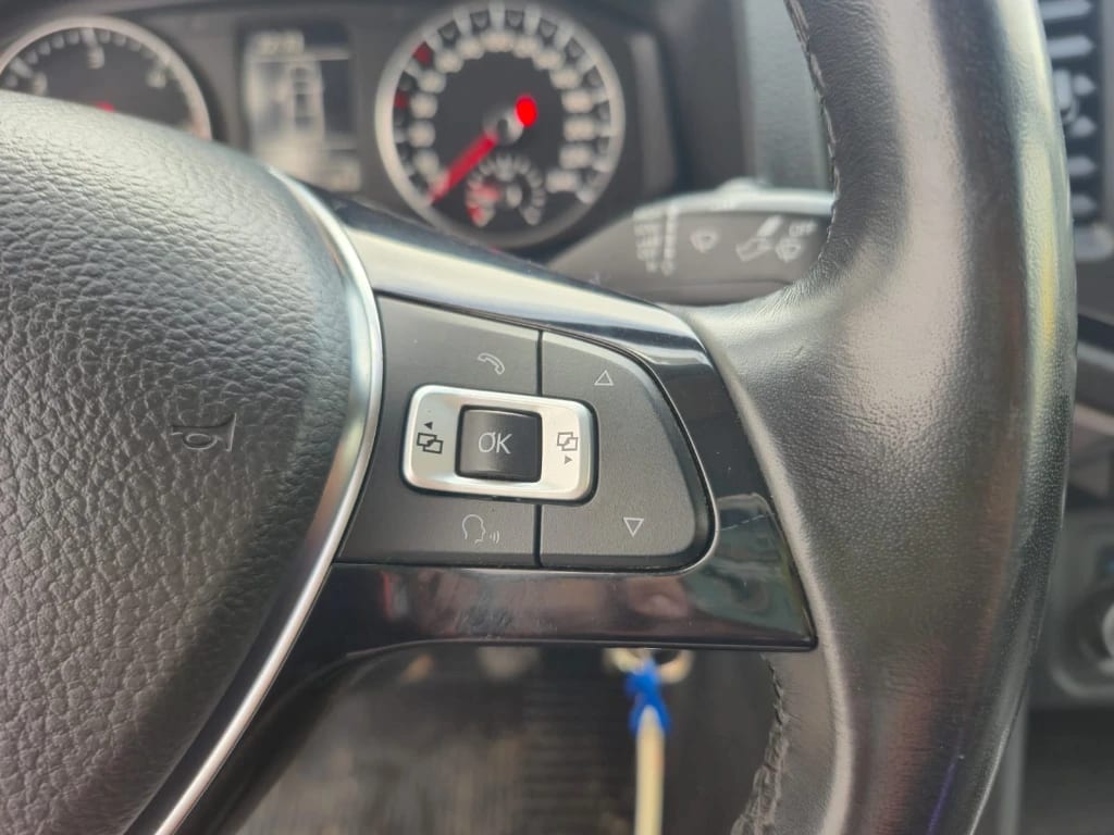 Volkswagen Amarok Dcab Tdi 4x4 Trendline 2.0 año 2023