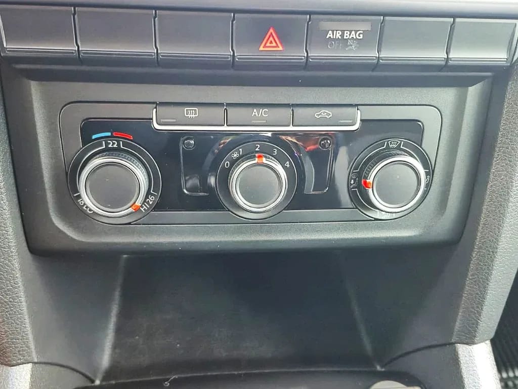 Volkswagen Amarok Dcab Tdi 4x4 Trendline 2.0 año 2023