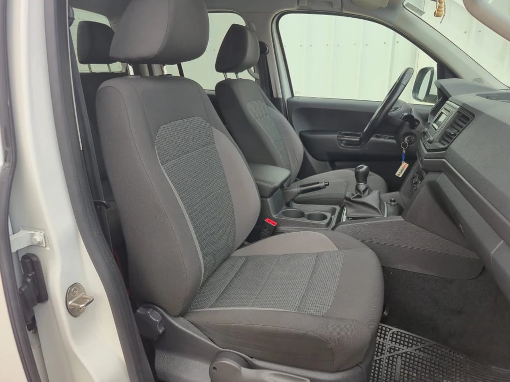 Volkswagen Amarok Dcab Tdi 4x4 Trendline 2.0 año 2023